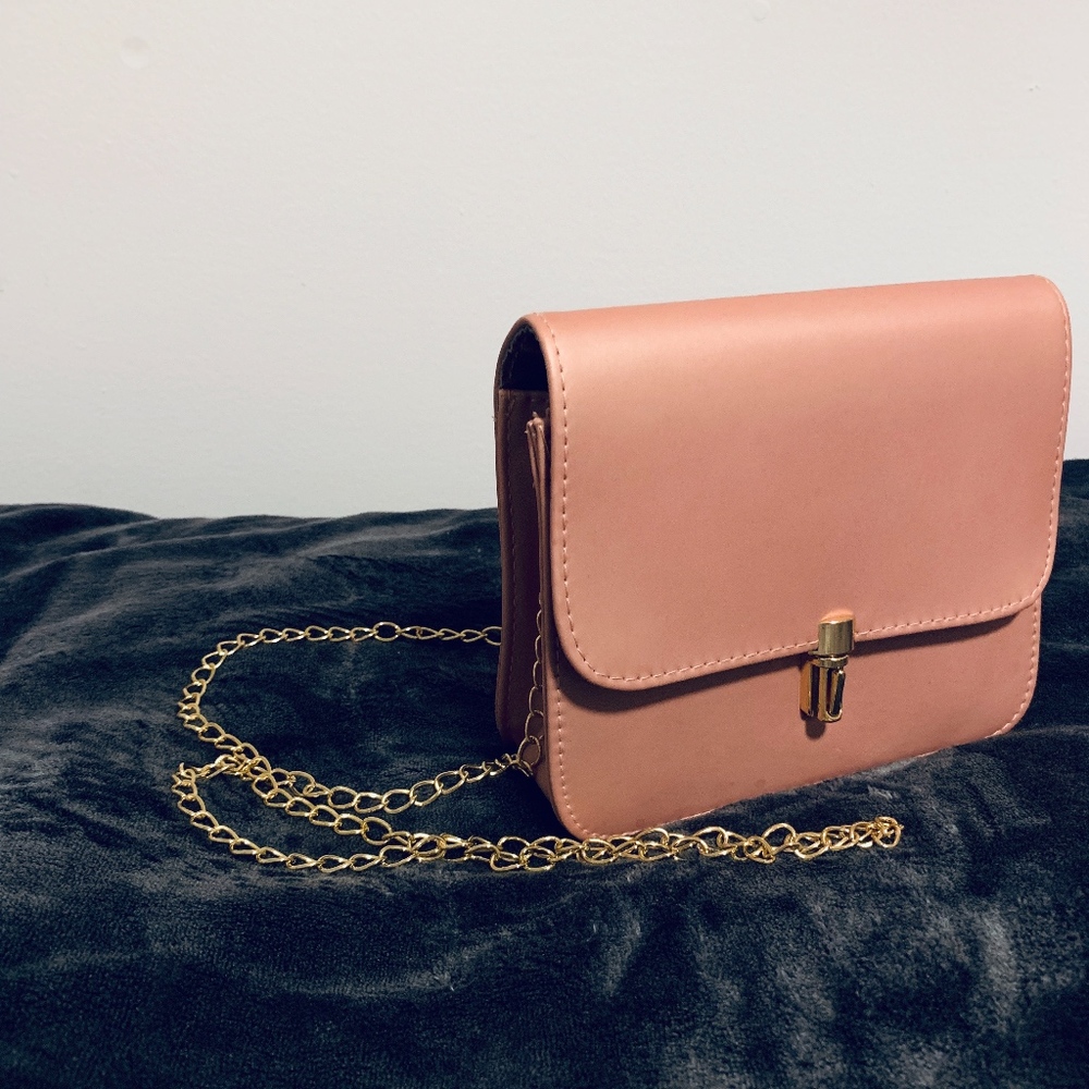 Pink Purse - Picture 2 of 4